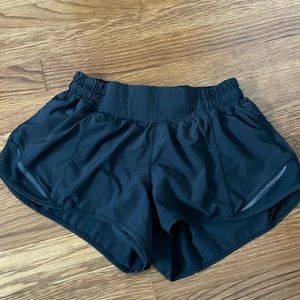 Lululemon Hotty Hot Shorts. Low Rise Size 4 2.5”